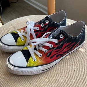 Low-top flame Converse